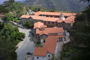 Ενα οικόπεδο στη Λευκωσία γεννά αρρυθμίες στην Αθήνα