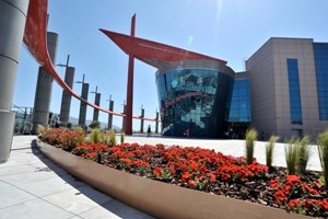 Lamda Development: Τα σχέδια για Ελληνικό, Golden Hall 