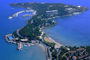 Αντίστροφη μέτρηση για το πιο πολυτελές resort της Ελλάδας